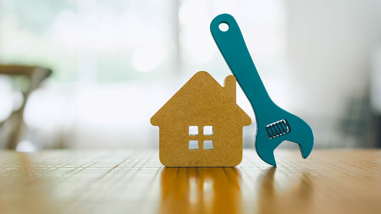Image for Before the Leaves Fall: Home Maintenance Tips for the End of Summer article